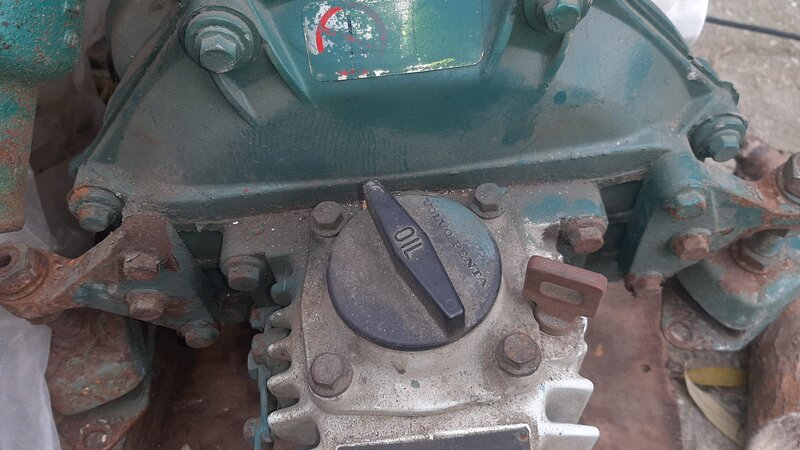 Motor Perkins Shibaura XH3XM marinizat, inversor volvo penta